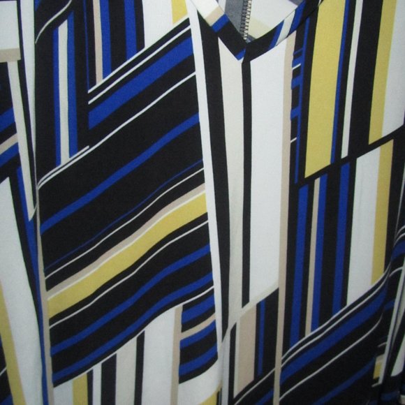 1X or 2X NEW Plus Size Womens Daily Thread Colorful Tunic Top Dressy work shirt - Picture 2 of 4